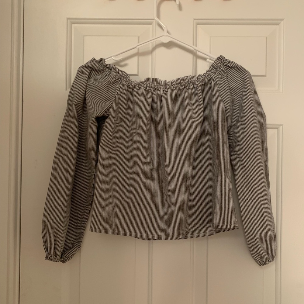 Brandy Melville Off-shoulder Top